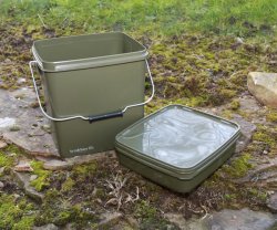 Trakker Olive Square Bucket